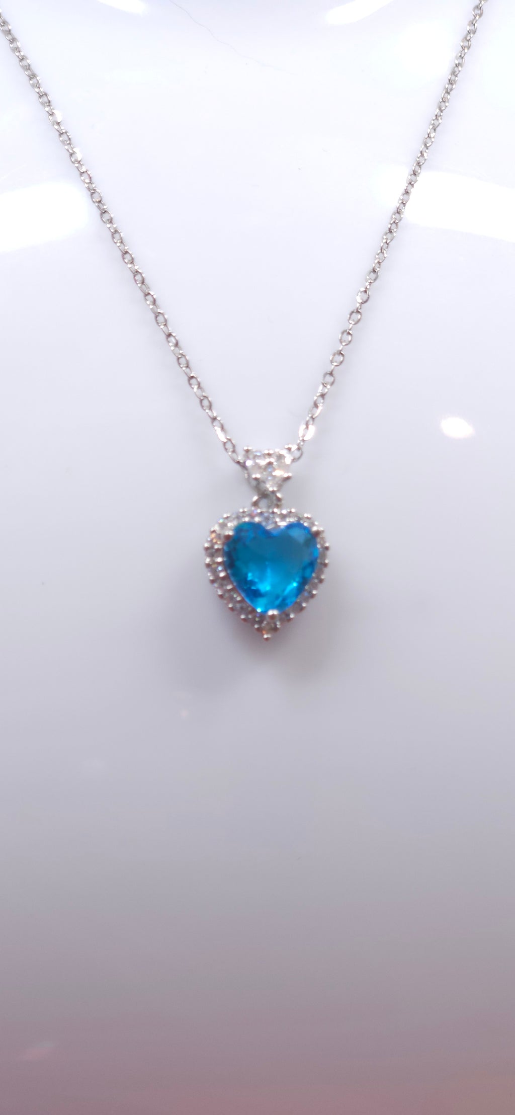 925 Sterling Silver Bright Blue Heart-shaped Pendant with Moissanite bale and halo