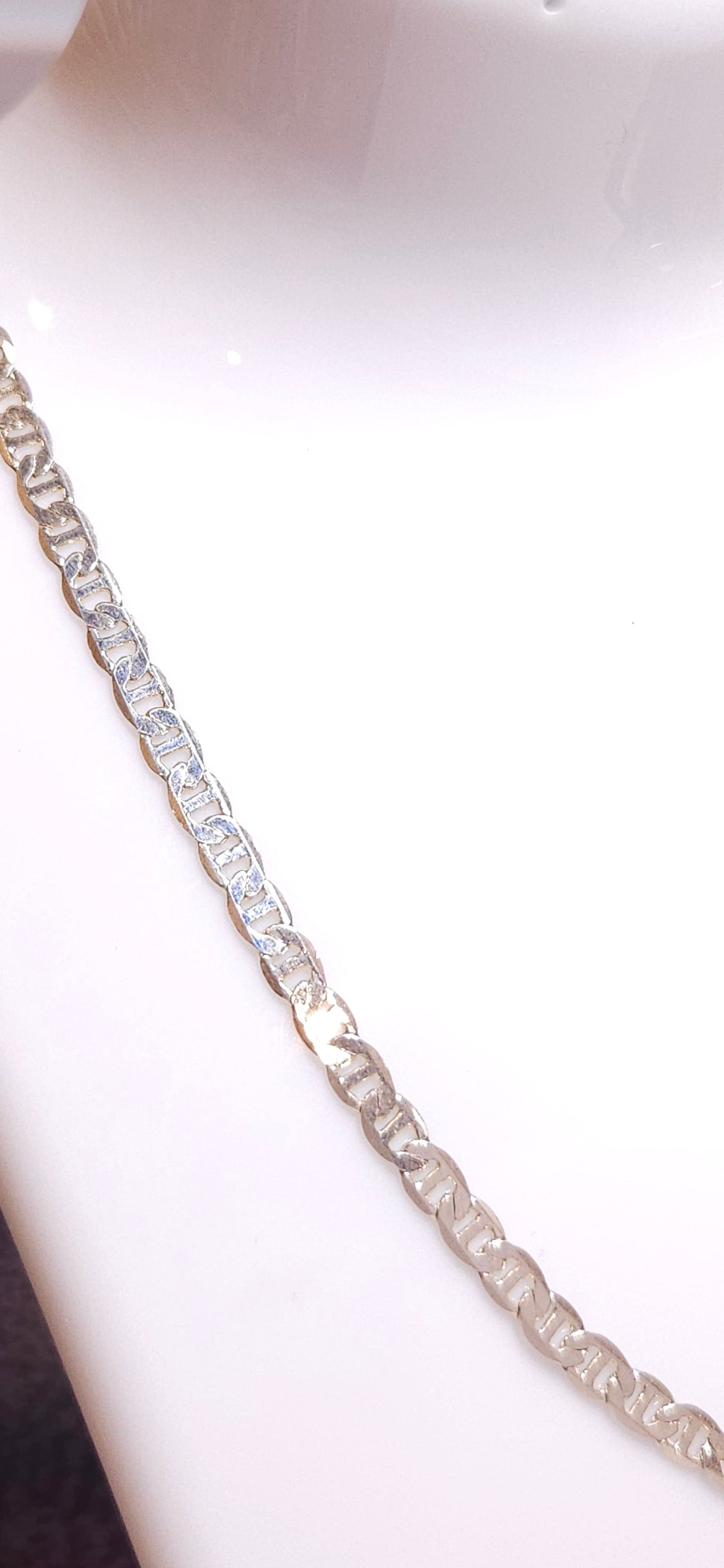18k White Gold Diamond Cit Gucci Mariner Chain.