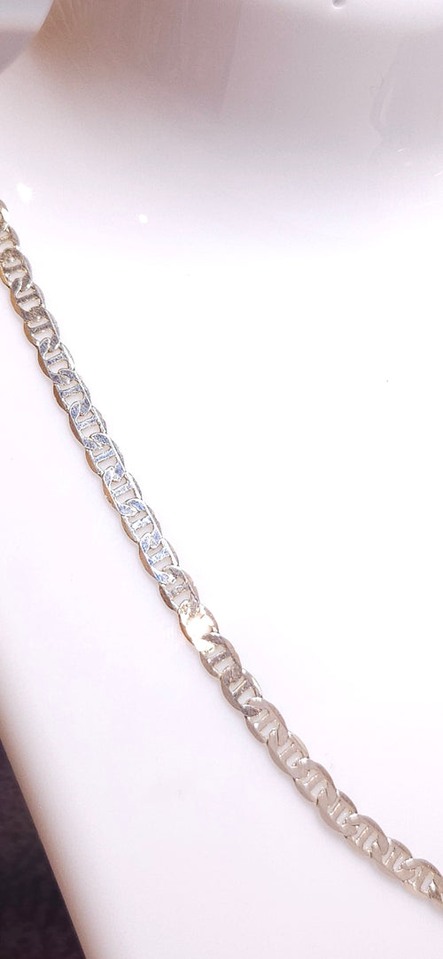 18k White Gold Diamond Cit Gucci Mariner Chain.